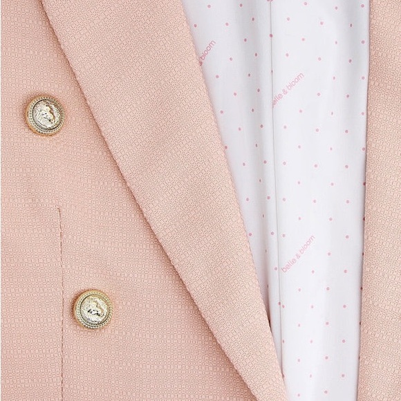 Textured Weave fitted silhouette and a timeless 'captain style' golden buttons. - Picture 3 of 3